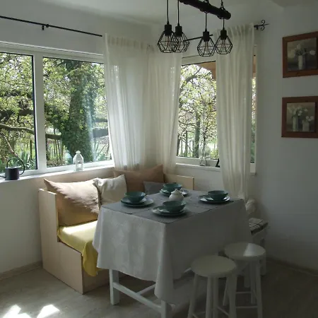 Holiday home Vidam Csendes Termeszetkoezeli Falusi Szallashely .